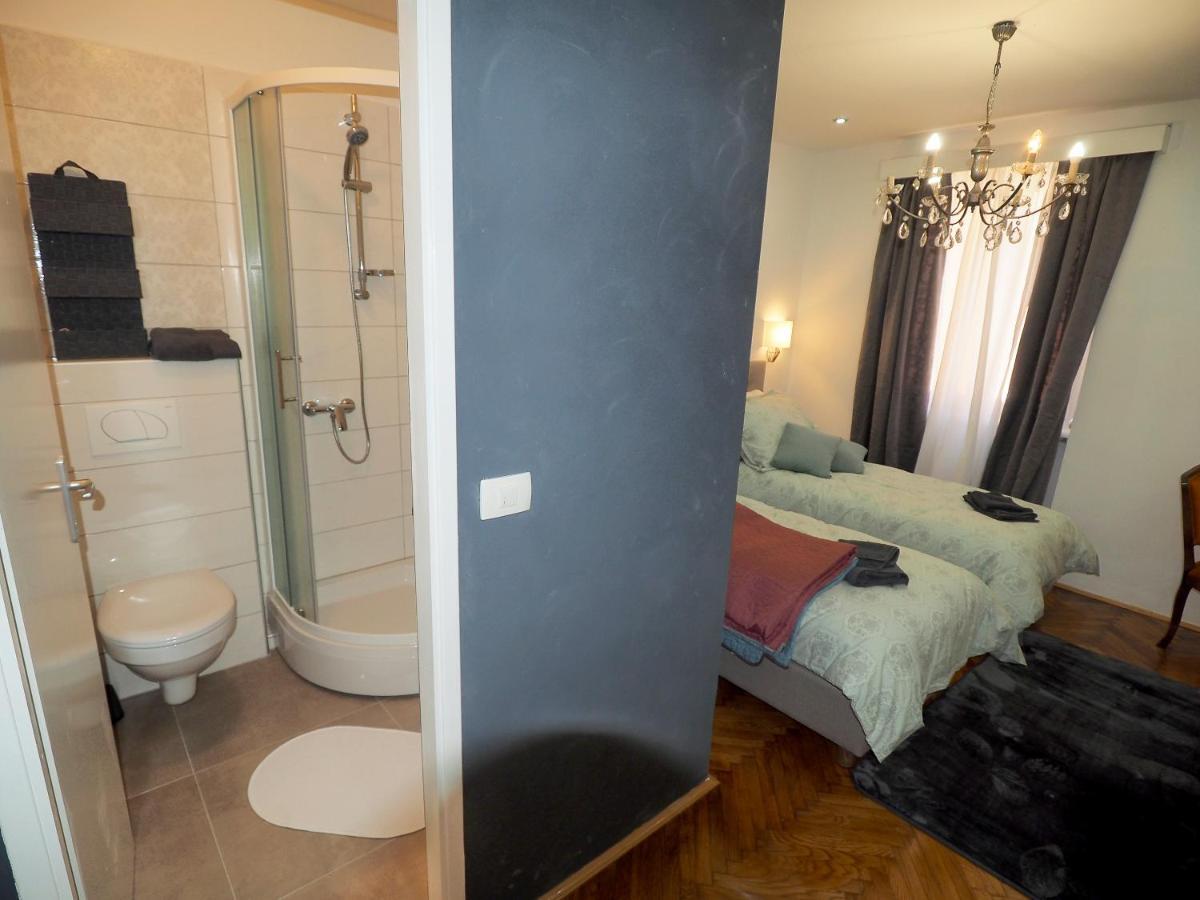 Deluxe Zoya Centar Apartment Pula Room photo